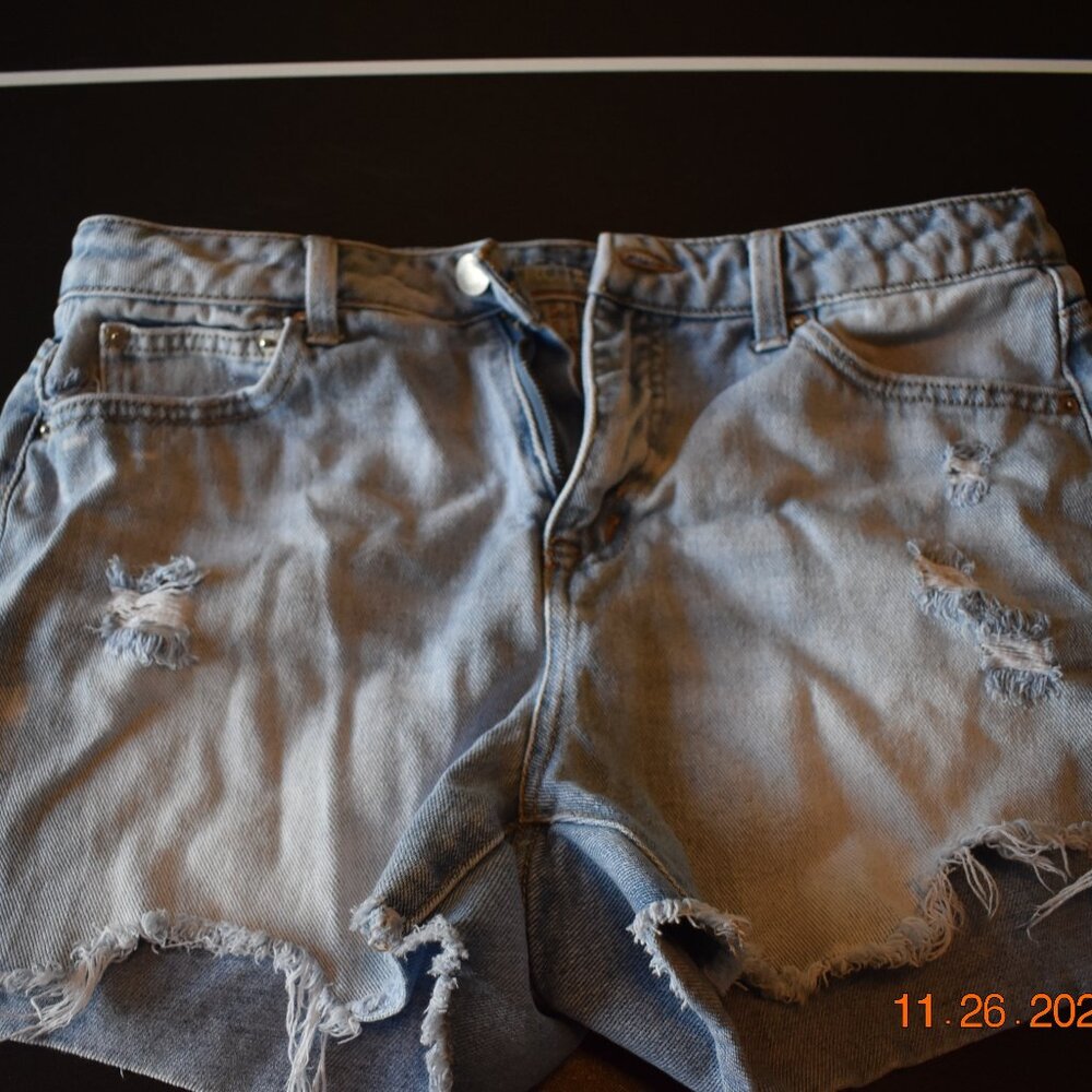 Time and Tru Denim Shorts Size 8